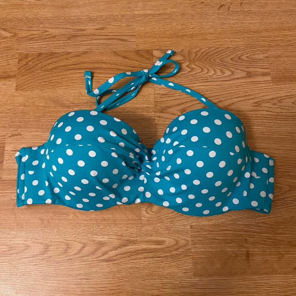 NWOT APT. 9 Bathing Suit Top
